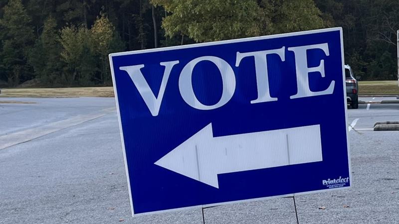 As Carr aims for governors job, two Republicans are vying for his
