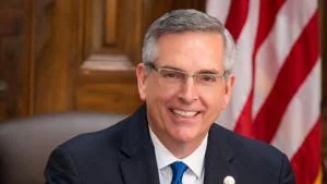 Raffensperger says politicians should return Frost contributions