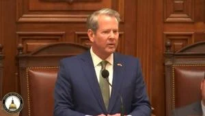 Kemp pitches tax rebate, need-based scholarship